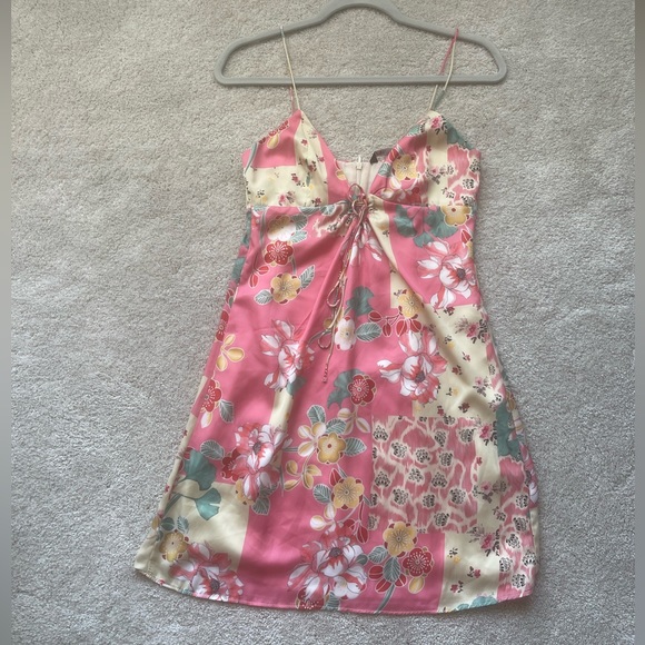 NWOT ZARA SATIN EFFECT DRESS - Picture 2 of 4